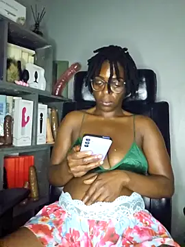 Snapshot of Shaniko89 chatting on 03/08/26, 02:04 Shaniko89 online show from 03/08/26, 02:04