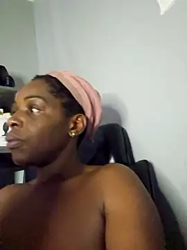 Snapshot of Shaniko89 chatting on 03/13/26, 01:07 Shaniko89 online show from 03/13/26, 01:07