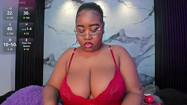 Snapshot of Darnellqueen chatting on 04/10/26, 05:01 Darnellqueen online show from 04/10/26, 05:01