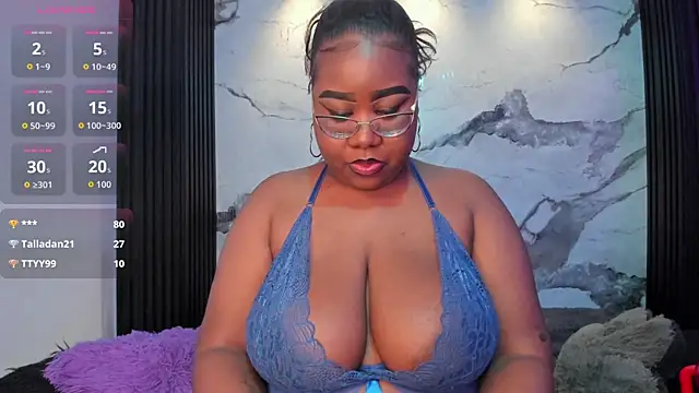 Snapshot of Darnellqueen chatting on 04/17/26, 11:08 Darnellqueen online show from 04/17/26, 11:08