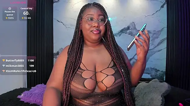 Snapshot of Darnellqueen chatting on 05/15/26, 10:17 Darnellqueen online show from 05/15/26, 10:17