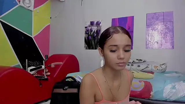 MarianaManzur online show from 01/27/25, 02:46