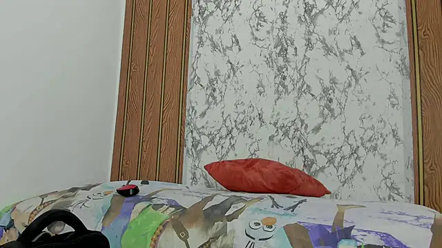 MarianaManzur online show from 12/01/25, 04:01