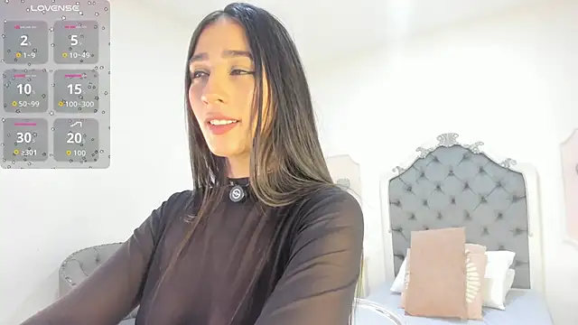 Valentina Ross  online show from 01/17/26, 11:59