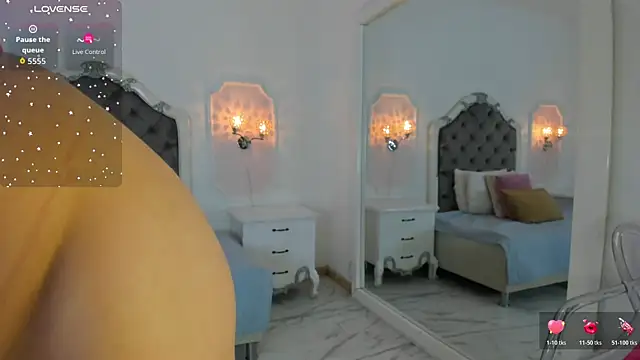 Snapshot of Valentina_Ross_ chatting on 05/06/26, 12:32 Valentina Ross online show from 05/06/26, 12:32