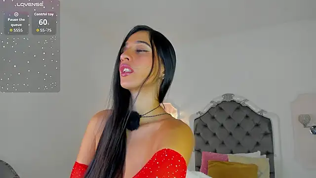 Valentina Ross  online show from 06/23/26, 11:52