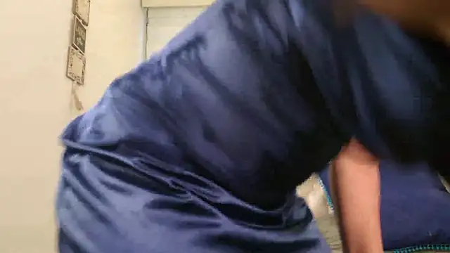 Snapshot of kamila_sins chatting on 12/01/25, 08:47 kamila sins online show from 12/01/25, 08:47