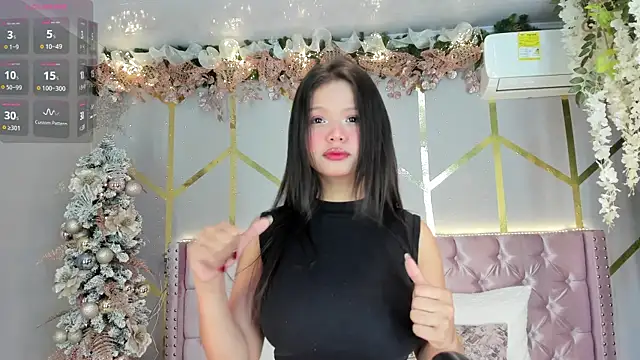 Snapshot of candy_beck chatting on 12/21/24, 03:53 candy beck online show from 12/21/24, 03:53