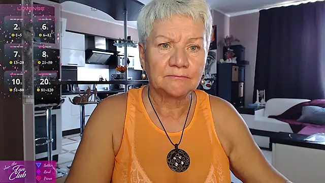 roxana brooks online show from 06/19/26, 02:54