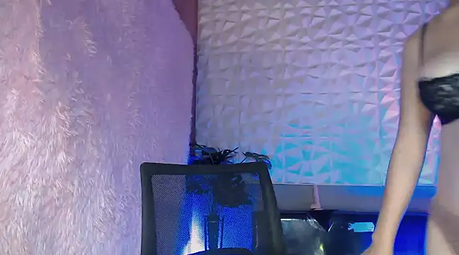 Snapshot of Ladygel20 chatting on 02/04/25, 03:11 Ladygel20 online show from 02/04/25, 03:11