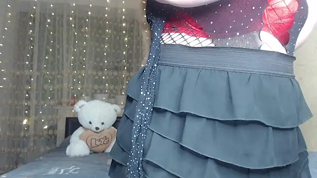 Snapshot of CumCpl chatting on 01/05/26, 08:45 CumCpl online show from 01/05/26, 08:45