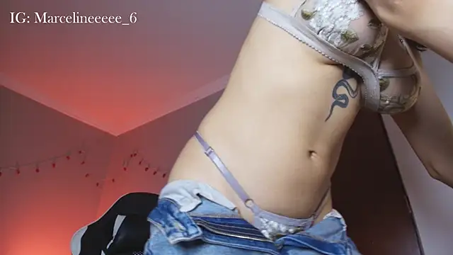 Snapshot of Marcelinee__ chatting on 06/11/26, 02:53 Marcelinee online show from 06/11/26, 02:53