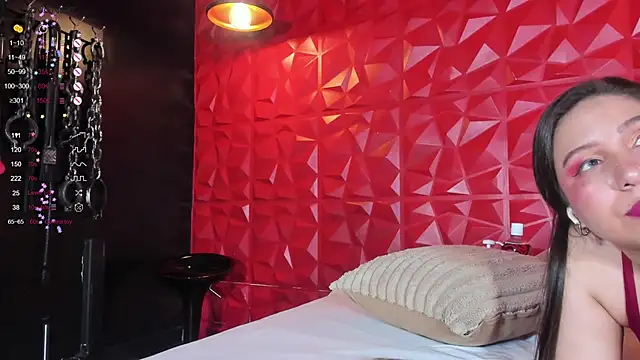 Isabella Daniell online show from 09/28/25, 05:35