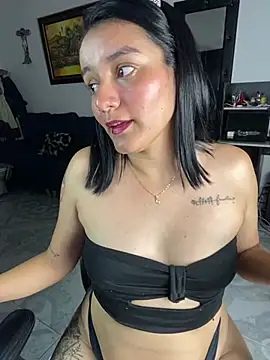 Lucia-Candy online show from 03/02/25, 12:42