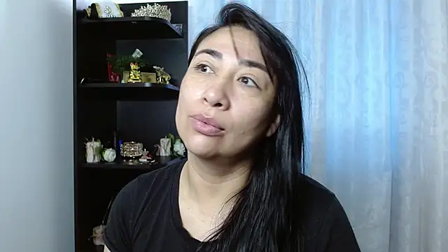 Karina Yang online show from 09/17/25, 01:35