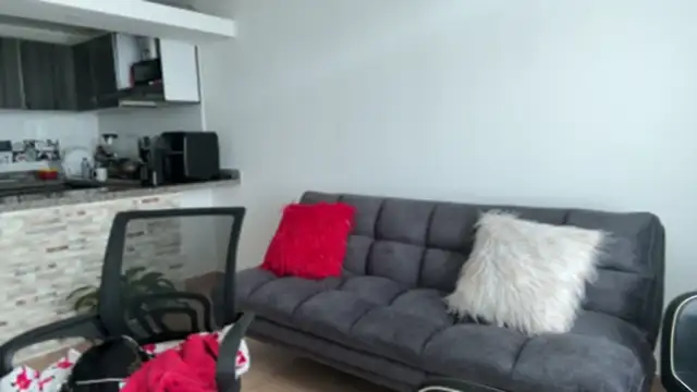 Karina Yang online show from 05/17/26, 04:58
