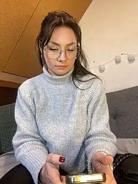 Snapshot of TalullaX chatting on 12/10/24, 01:33 TalullaX online show from 12/10/24, 01:33