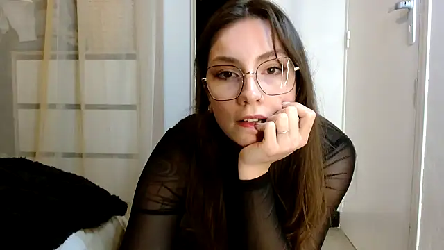 Snapshot of TalullaX chatting on 02/11/25, 07:59 TalullaX online show from 02/11/25, 07:59