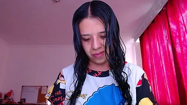 Snapshot of VALERY_MEER chatting on 04/23/26, 12:04 VALERY MEER online show from 04/23/26, 12:04