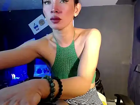 Rhianna wilson online show from 10/25/25, 10:56