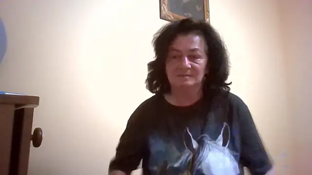 GypsiQueen2 online show from 05/20/26, 06:36