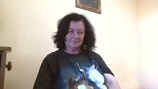 GypsiQueen2 online show from 05/27/26, 05:21