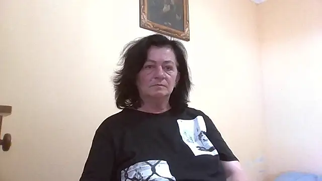 GypsiQueen2 online show from 06/17/26, 05:25