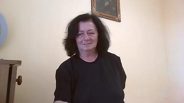 GypsiQueen2 online show from 06/18/26, 05:17