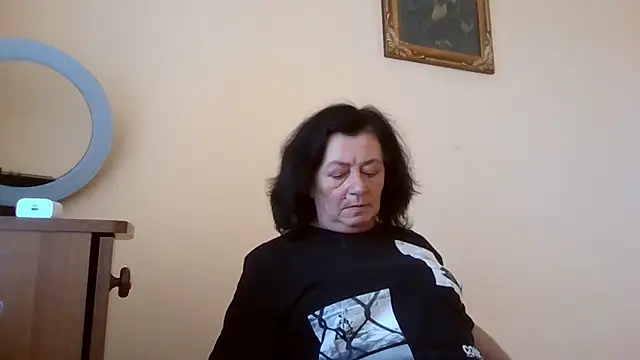 GypsiQueen2 online show from 06/21/26, 11:46
