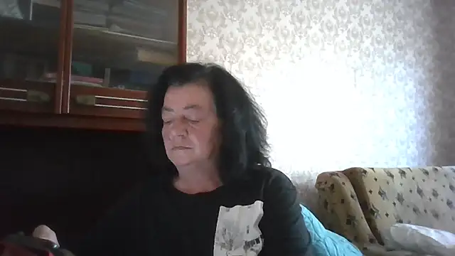 Snapshot of GypsiQueen2 chatting on 07/01/26, 05:53 GypsiQueen2 online show from 07/01/26, 05:53