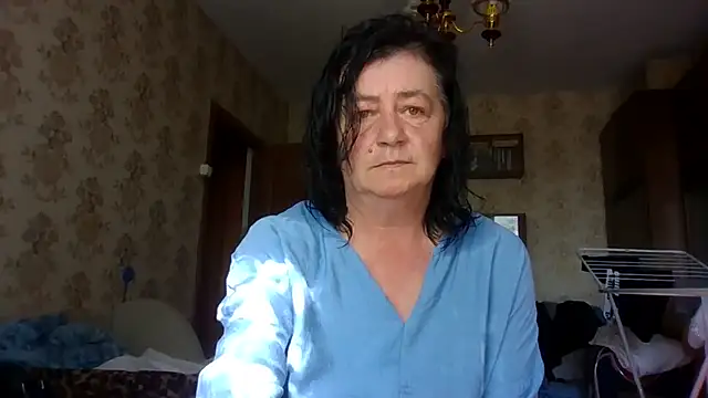 Snapshot of GypsiQueen2 chatting on 08/01/26, 02:38 GypsiQueen2 online show from 08/01/26, 02:38