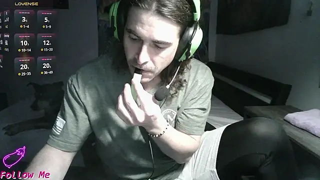 Snapshot of XxBobbyDigitalxX chatting on 03/23/26, 09:41 XxBobbyDigitalxX online show from 03/23/26, 09:41