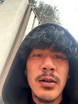 Snapshot of juniiorre chatting on 10/29/25, 11:56 juniiorre online show from 10/29/25, 11:56