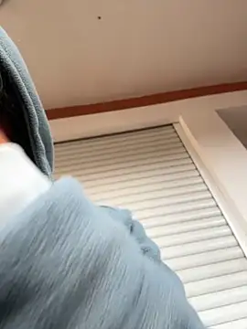 Snapshot of juniiorre chatting on 10/30/25, 07:21 juniiorre online show from 10/30/25, 07:21