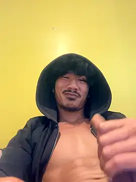 Snapshot of juniiorre chatting on 11/18/25, 07:35 juniiorre online show from 11/18/25, 07:35