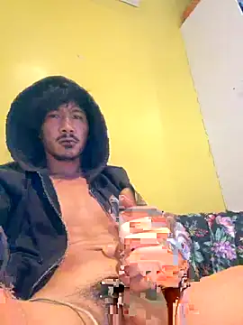 Snapshot of juniiorre chatting on 11/21/25, 03:22 juniiorre online show from 11/21/25, 03:22