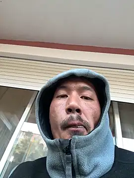 Snapshot of juniiorre chatting on 03/27/26, 05:12 juniiorre online show from 03/27/26, 05:12