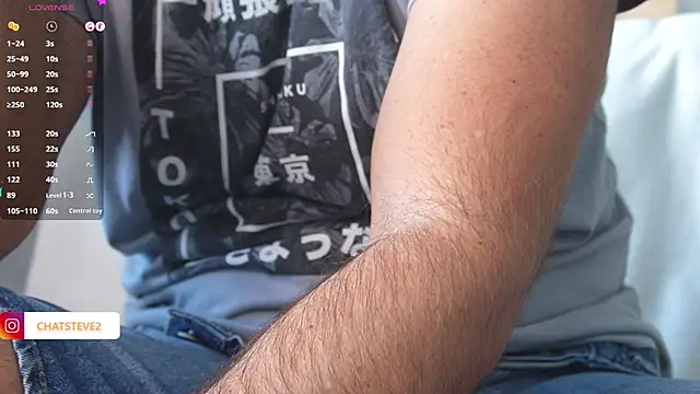 Snapshot of _MrPrecum_ chatting on 12/16/25, 01:38 MrPrecum online show from 12/16/25, 01:38