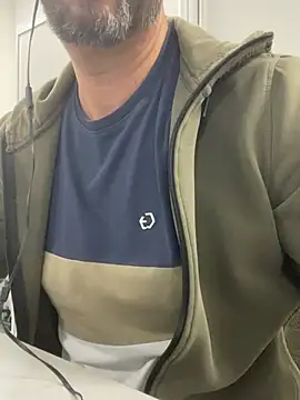  MrPrecum  online show from 06/11/26, 11:47