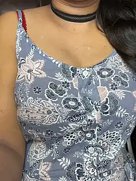 SCHOOL Girl 0 online show from 09/09/25, 04:39