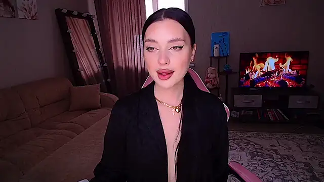   Malika   online show from 05/12/26, 09:06