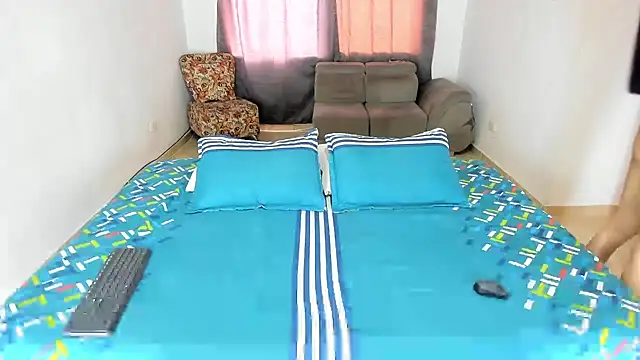 Snapshot of Fairycandyx chatting on 02/18/25, 09:09 Fairycandyx online show from 02/18/25, 09:09