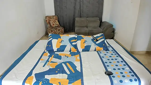 Snapshot of Fairycandyx chatting on 02/25/25, 06:25 Fairycandyx online show from 02/25/25, 06:25