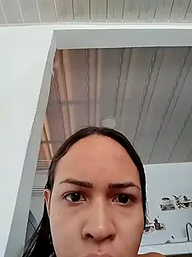 Snapshot of Fairycandyx chatting on 10/21/25, 02:18 Fairycandyx online show from 10/21/25, 02:18