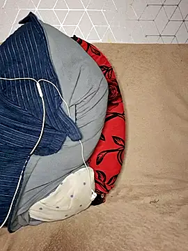 Texanguy01 online show from 11/28/25, 02:09