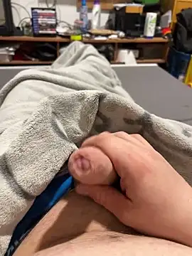 Snapshot of David19932908 chatting on 03/12/25, 09:35 David19932908 online show from 03/12/25, 09:35