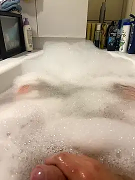 Snapshot of David19932908 chatting on 09/17/25, 04:52 David19932908 online show from 09/17/25, 04:52