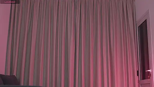 Snapshot of Alison_Miller9 chatting on 02/16/26, 12:29 Alison Miller9 online show from 02/16/26, 12:29