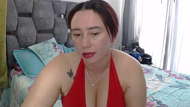 sara hott 1 online show from 03/28/26, 07:46