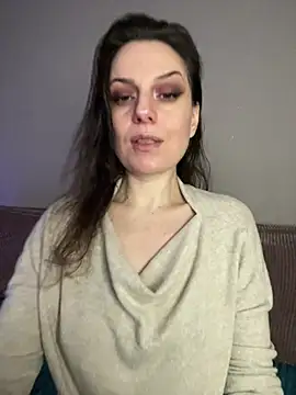 Snapshot of hades4ness chatting on 03/10/25, 08:15 hades4ness online show from 03/10/25, 08:15